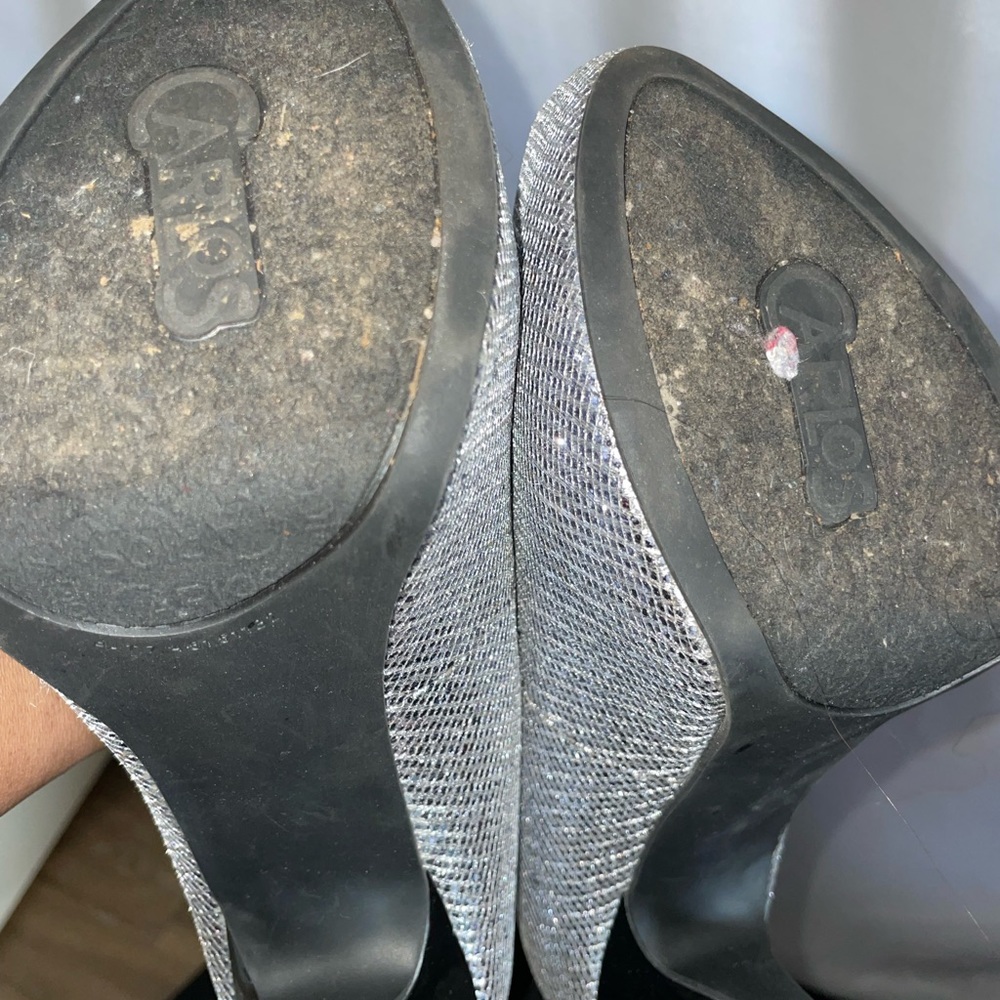 Heels - Picture 4 of 4